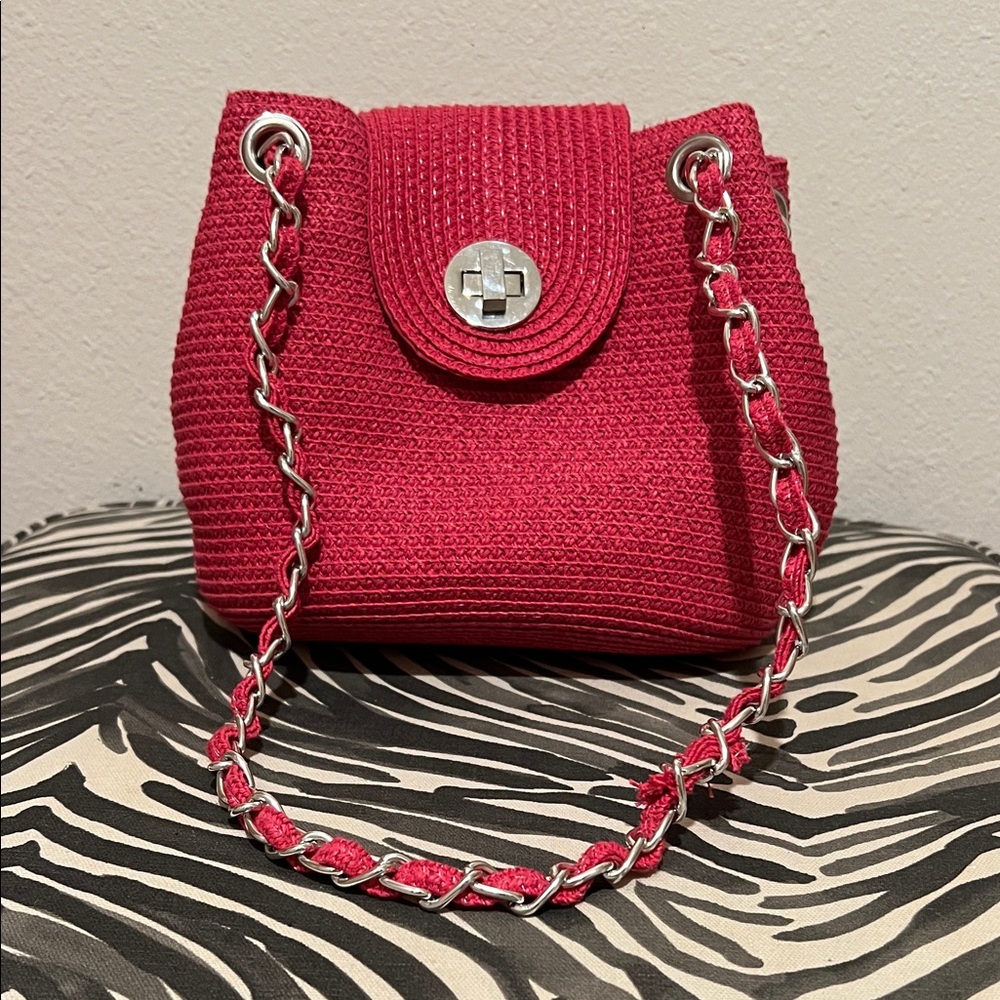 Elegant Red Chain Strap Women's Bag